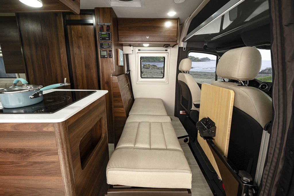 Winnebago Boldt 70BL